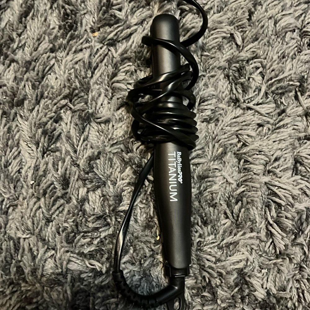 Small hair straightener